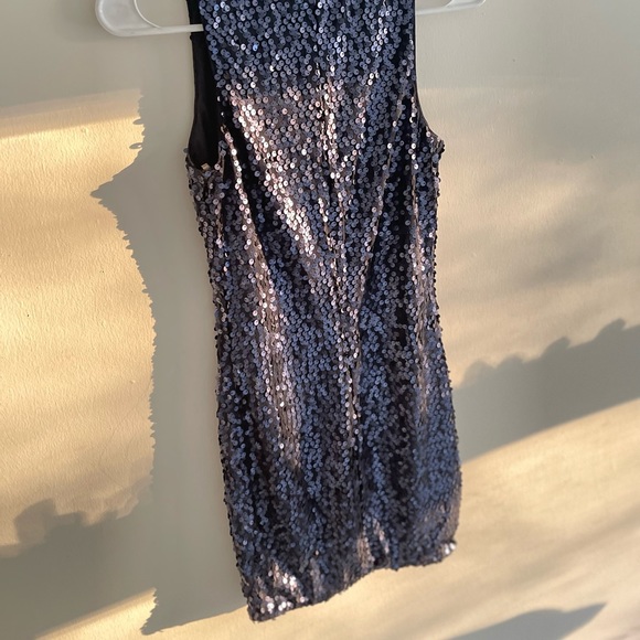 Sleeveless Navy Blue Sequin Mini dress - Picture 8 of 9
